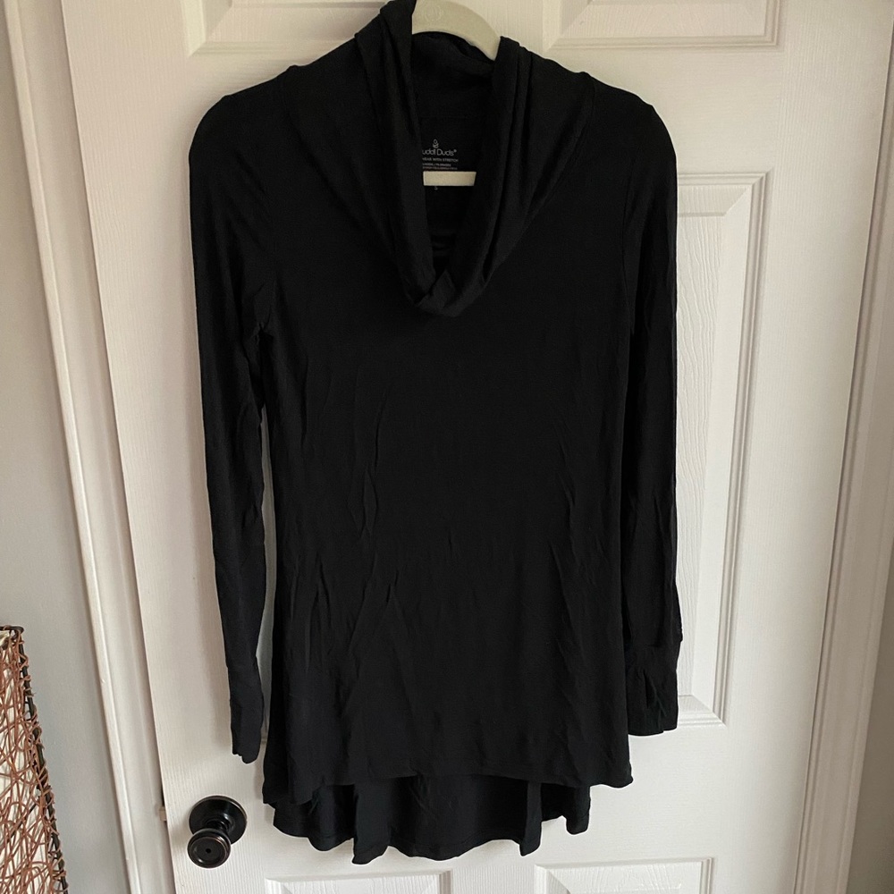 CUDDL DUDS LADIES SOFTWEAR W. STRETCH COWL NECK BLACK KNIT TOP-SIZE M-HI/LOW HEM